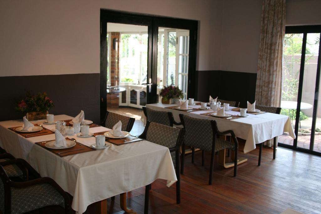 ווינדהוק De Vagebond Hotel-Pension מראה חיצוני תמונה